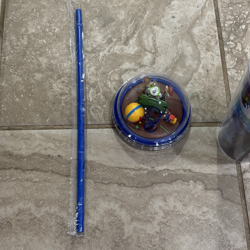 Toy Story 5 Movie Dome lid tumbler Cinemark New includeds straw - Picture 12 of 12